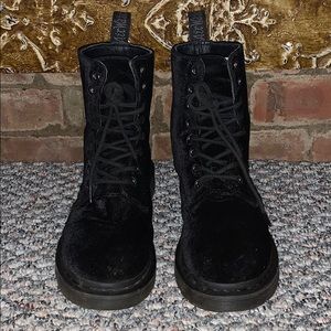 Dr. Martens Black Velvet Boots Women’s size 6